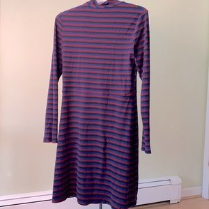 Fabulous mock neck ribbed knit swing dress - like new